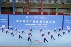 牛牛“抢庄”逻辑：深度计算在不同底注下，几倍抢庄才是期望值最高的操作？（牛牛抢庄策略：不同底注下哪种抢倍能最大化期望收益？）